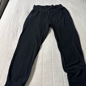 Athleta Salutation Jogger Pants